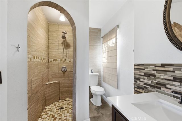 17651 Santa Ana, Bloomington, CA 92316