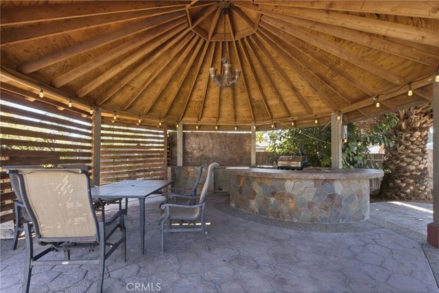 17651 Santa Ana, Bloomington, CA 92316