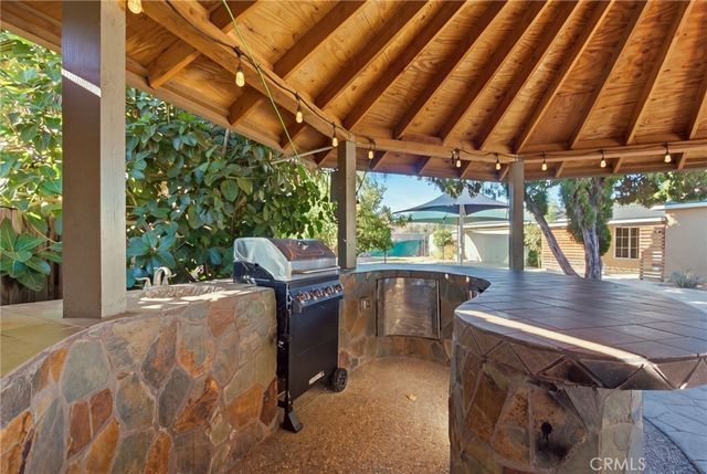 17651 Santa Ana, Bloomington, CA 92316