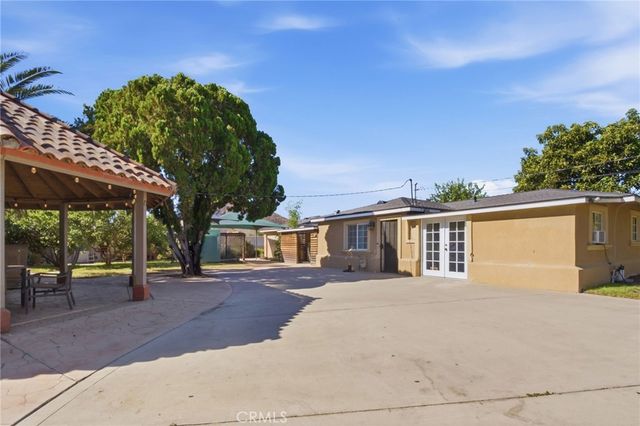 17651 Santa Ana, Bloomington, CA 92316