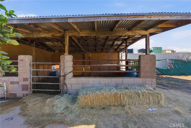 17651 Santa Ana, Bloomington, CA 92316