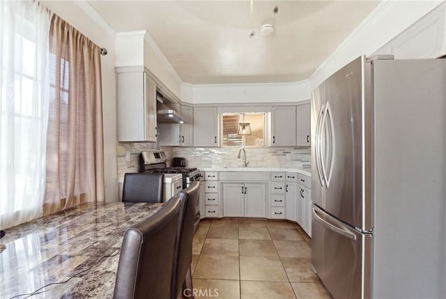 17651 Santa Ana, Bloomington, CA 92316