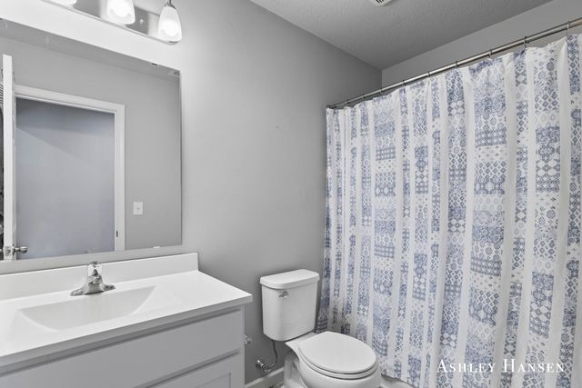 812 Strauss Court, Greenville, MI 48838