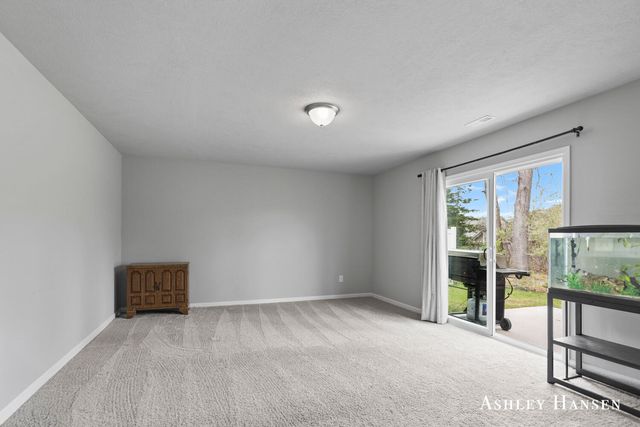 812 Strauss Court, Greenville, MI 48838