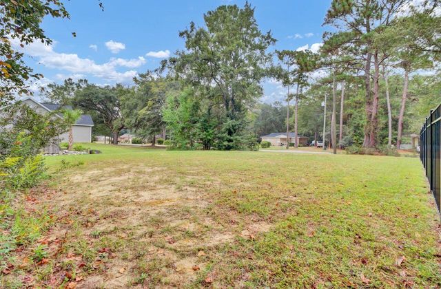 5717 Chaplins Landing Road, Hollywood, SC 29449