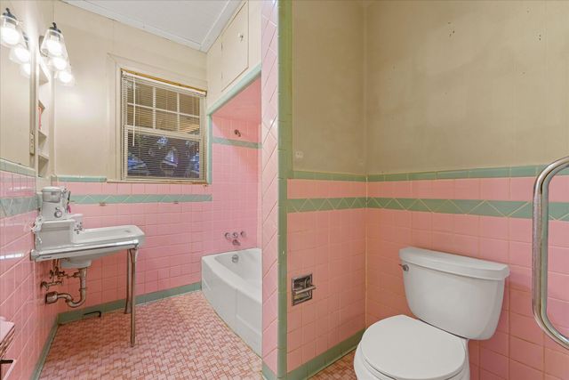 2221 Walnut Street, Greenville, TX 75401