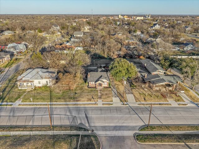 2221 Walnut Street, Greenville, TX 75401