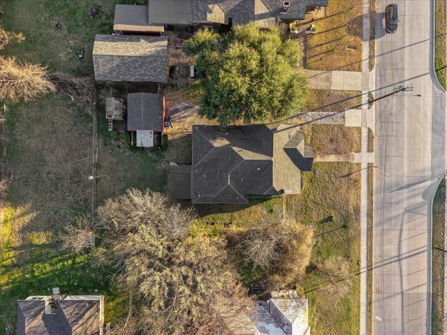 2221 Walnut Street, Greenville, TX 75401