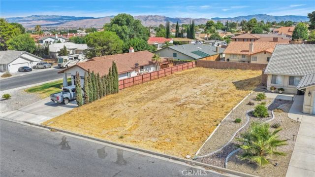 17815 Vista Point, Victorville, CA 92395