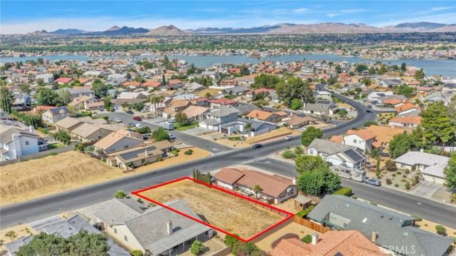 17815 Vista Point, Victorville, CA 92395