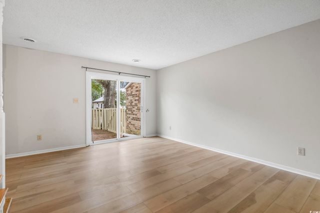 210 25th Ave S Apt 13, Myrtle Beach, SC 29577