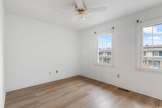 210 25th Ave S Apt 13, Myrtle Beach, SC 29577