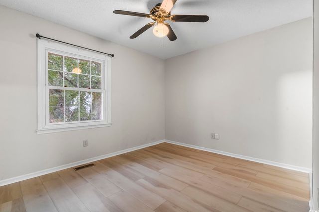 210 25th Ave S Apt 13, Myrtle Beach, SC 29577