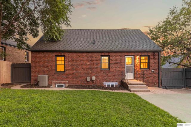 4940 Franklin Street, Omaha, NE 68104
