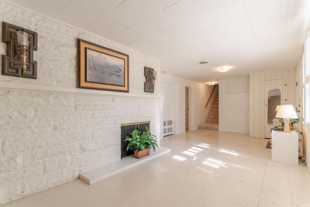 520 Scenic Drive, Evansville, IN 47715