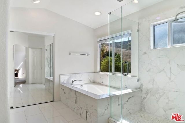4724 Rhapsody Drive, Oak Park, CA 91377