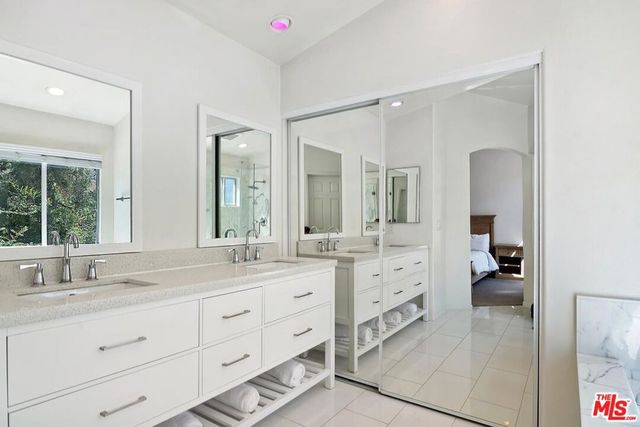 4724 Rhapsody Drive, Oak Park, CA 91377