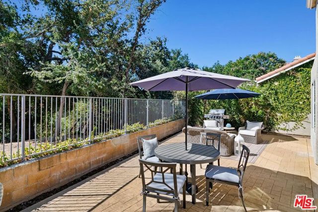 4724 Rhapsody Drive, Oak Park, CA 91377