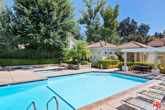 4724 Rhapsody Drive, Oak Park, CA 91377