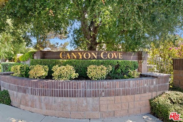 4724 Rhapsody Drive, Oak Park, CA 91377
