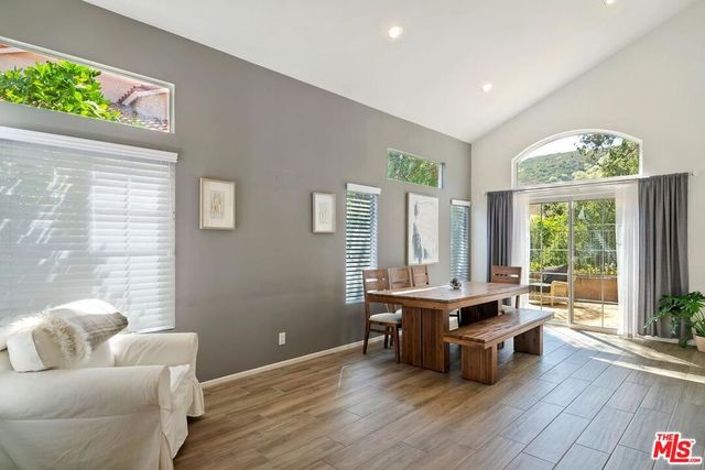 4724 Rhapsody Drive, Oak Park, CA 91377