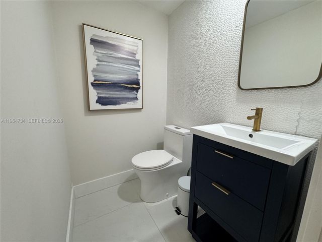 15896 Kilmarnock Dr 15896, Miami Lakes, FL 33014