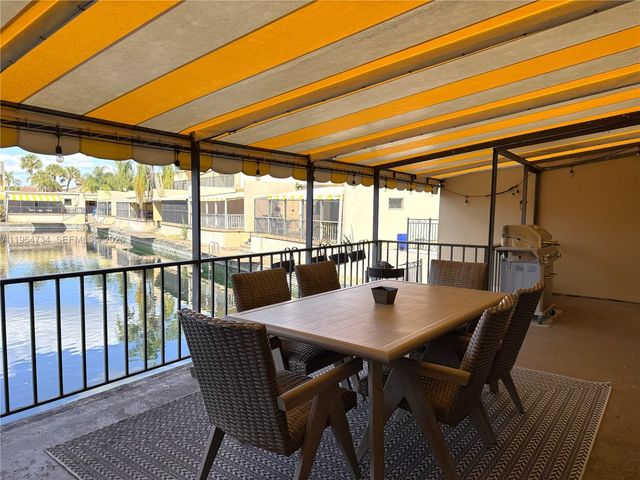 15896 Kilmarnock Dr 15896, Miami Lakes, FL 33014