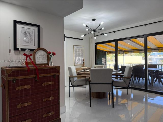 15896 Kilmarnock Dr 15896, Miami Lakes, FL 33014