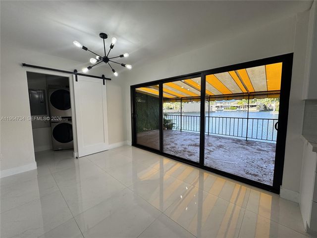 15896 Kilmarnock Dr 15896, Miami Lakes, FL 33014