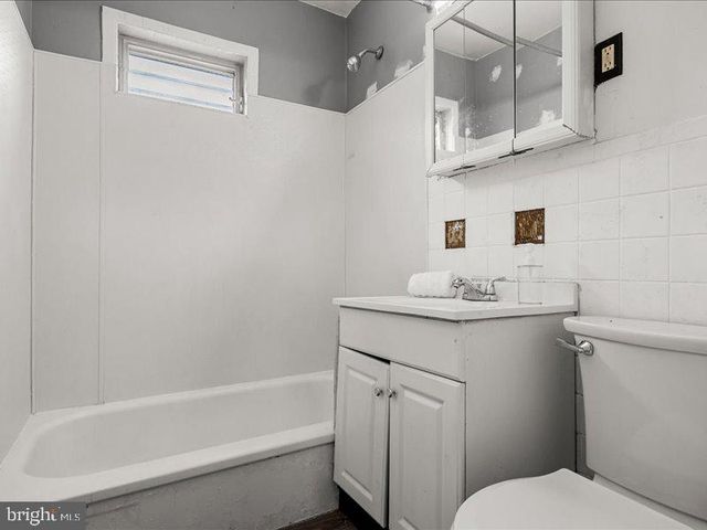 210 COUNTISS AVE, Lindenwold, NJ 08021