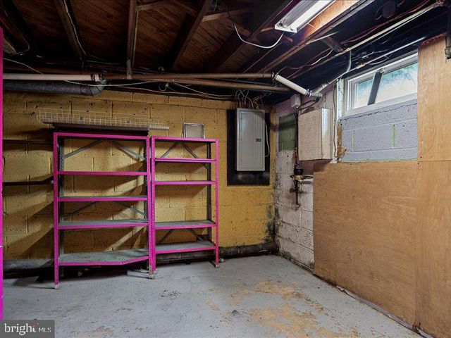210 COUNTISS AVE, Lindenwold, NJ 08021