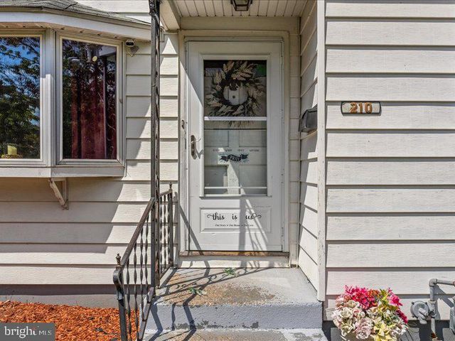 210 COUNTISS AVE, Lindenwold, NJ 08021