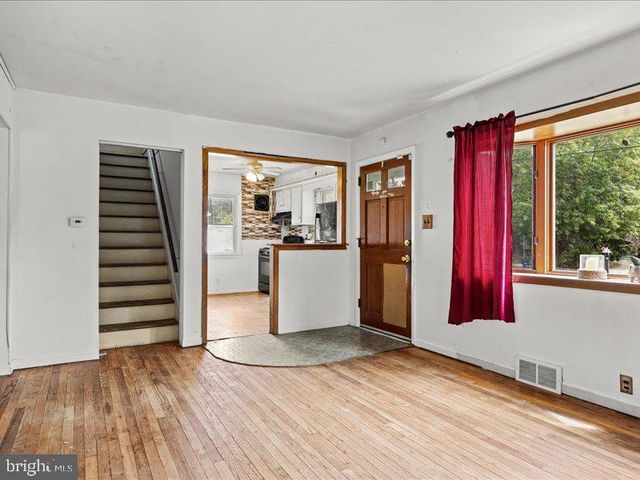 210 COUNTISS AVE, Lindenwold, NJ 08021