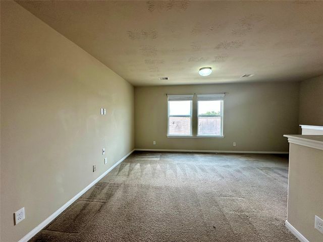 11111 Kingsnorth Drive, Tomball, TX 77375