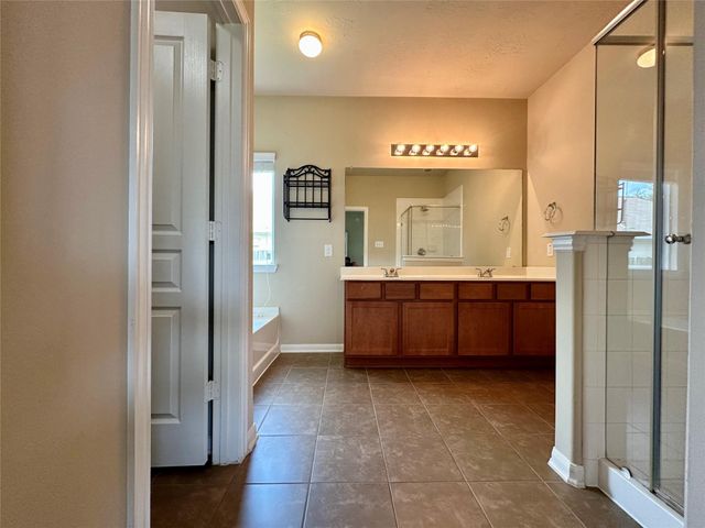 11111 Kingsnorth Drive, Tomball, TX 77375