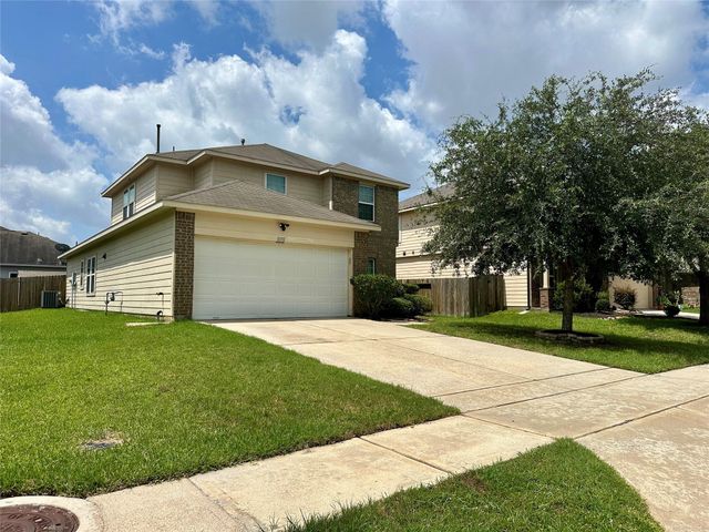 11111 Kingsnorth Drive, Tomball, TX 77375
