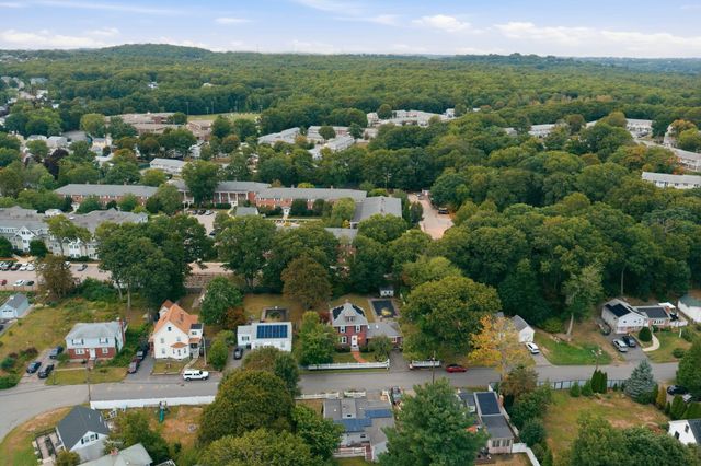 81 Ware St, Dedham, MA 02026