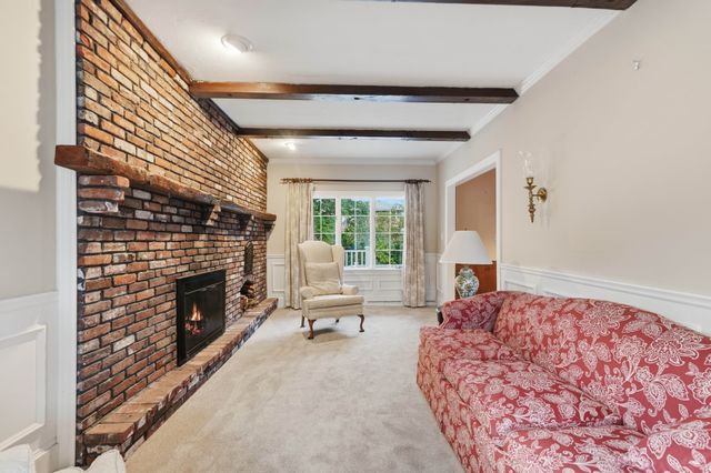 81 Ware St, Dedham, MA 02026
