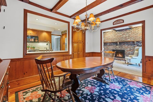 81 Ware St, Dedham, MA 02026