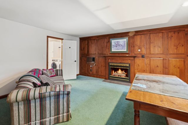 81 Ware St, Dedham, MA 02026