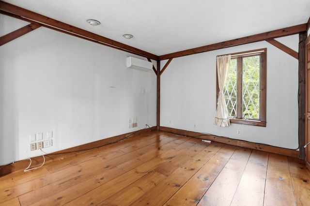 81 Ware St, Dedham, MA 02026