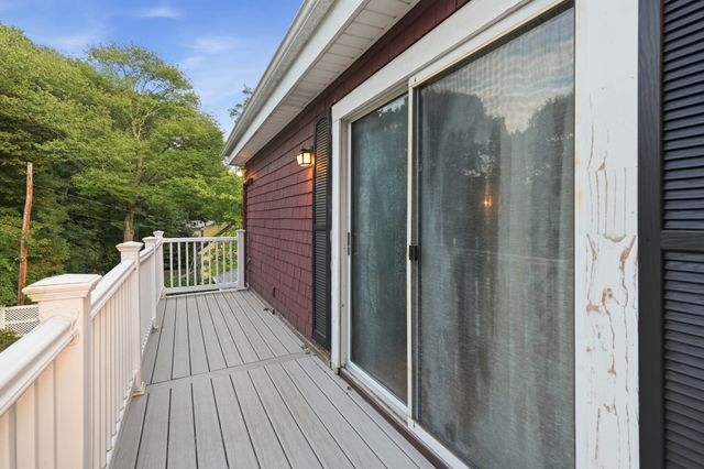 81 Ware St, Dedham, MA 02026