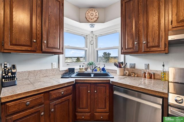 7812 Jackson Street, Omaha, NE 68114