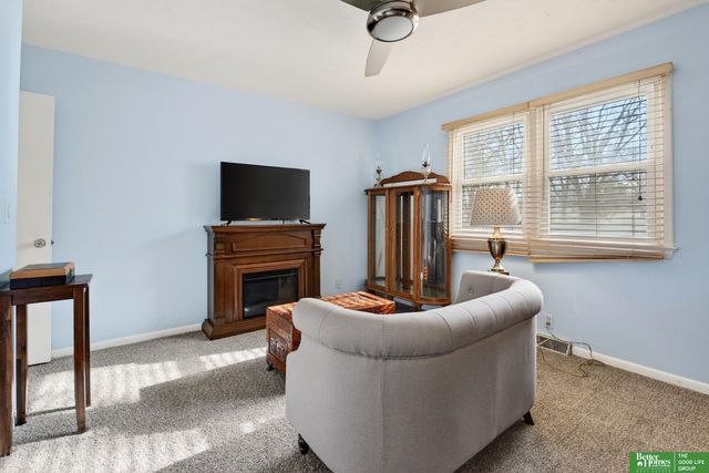 7812 Jackson Street, Omaha, NE 68114