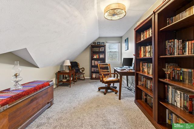 7812 Jackson Street, Omaha, NE 68114