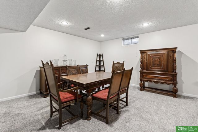 7812 Jackson Street, Omaha, NE 68114