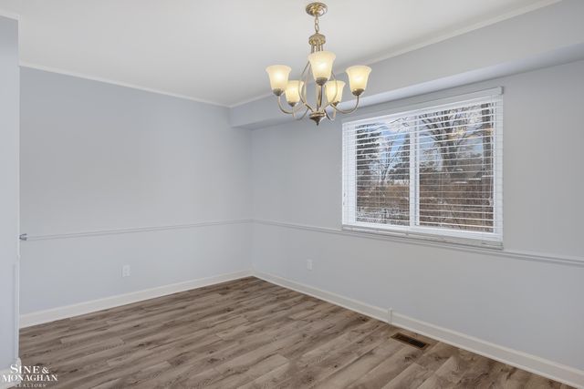 1007 Vernier Road, Grosse Pointe Woods, MI 48236