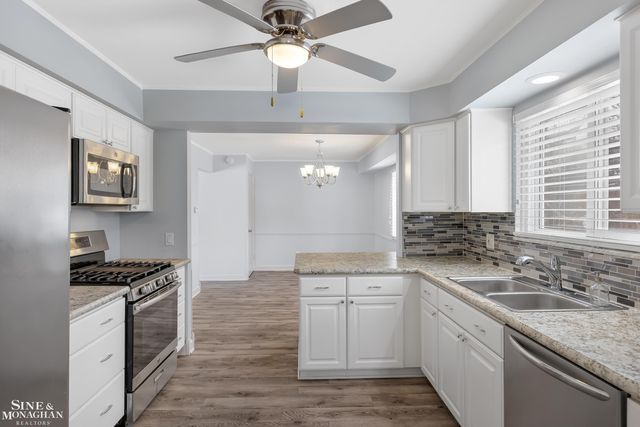 1007 Vernier Road, Grosse Pointe Woods, MI 48236