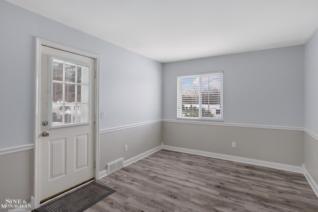 1007 Vernier Road, Grosse Pointe Woods, MI 48236