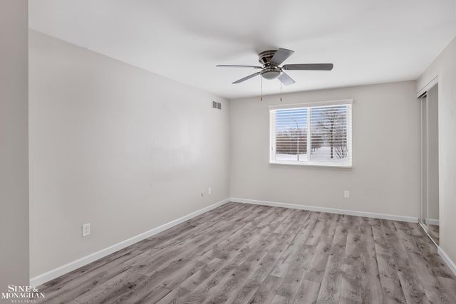 1007 Vernier Road, Grosse Pointe Woods, MI 48236